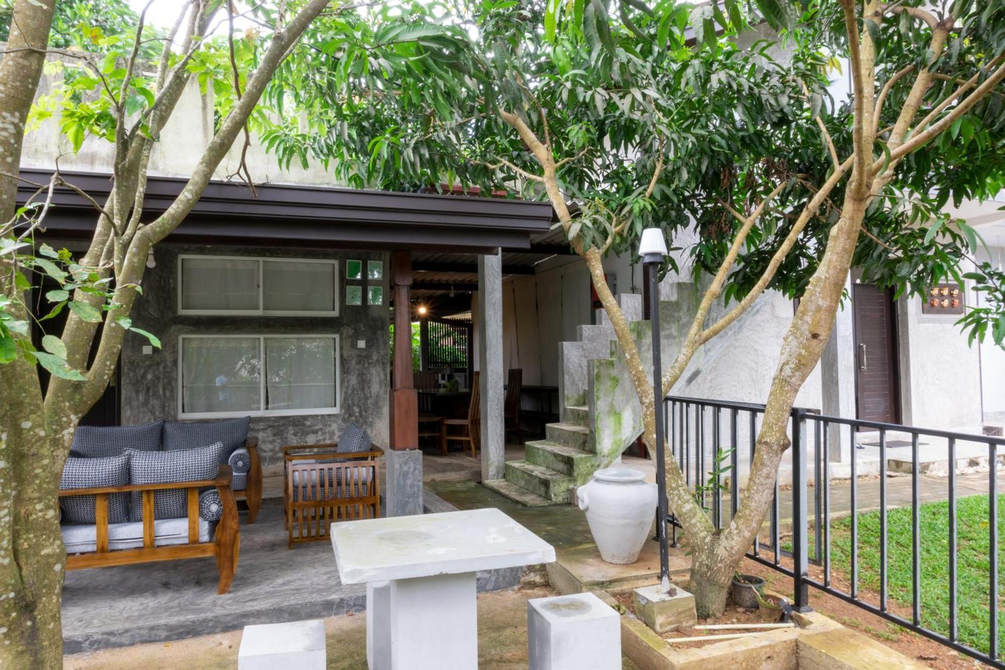 Dollyz Home - Sri Lanka Ambalangoda  Eksteriør bilde